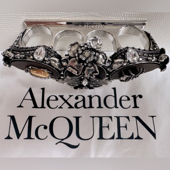 Alexander McQueen Small Butterfly Knuckle Leather Shoulder Bag - VERY RARE! - Picture 10 of 16